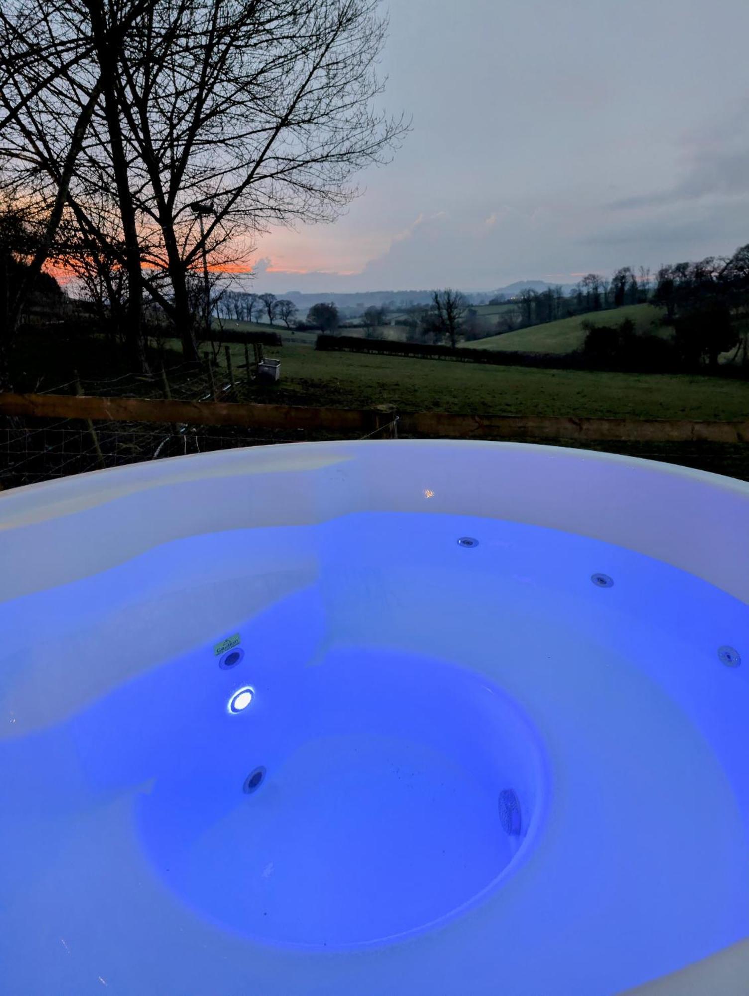 Caplor Glamping & Lodges Hereford Zewnętrze zdjęcie